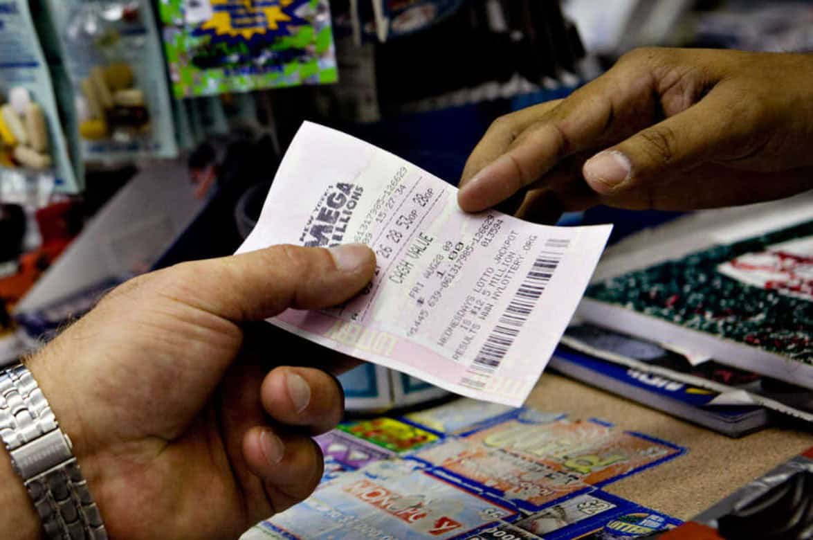 tafsir-mimpi-bertemu-orang-yang-sudah-meninggal