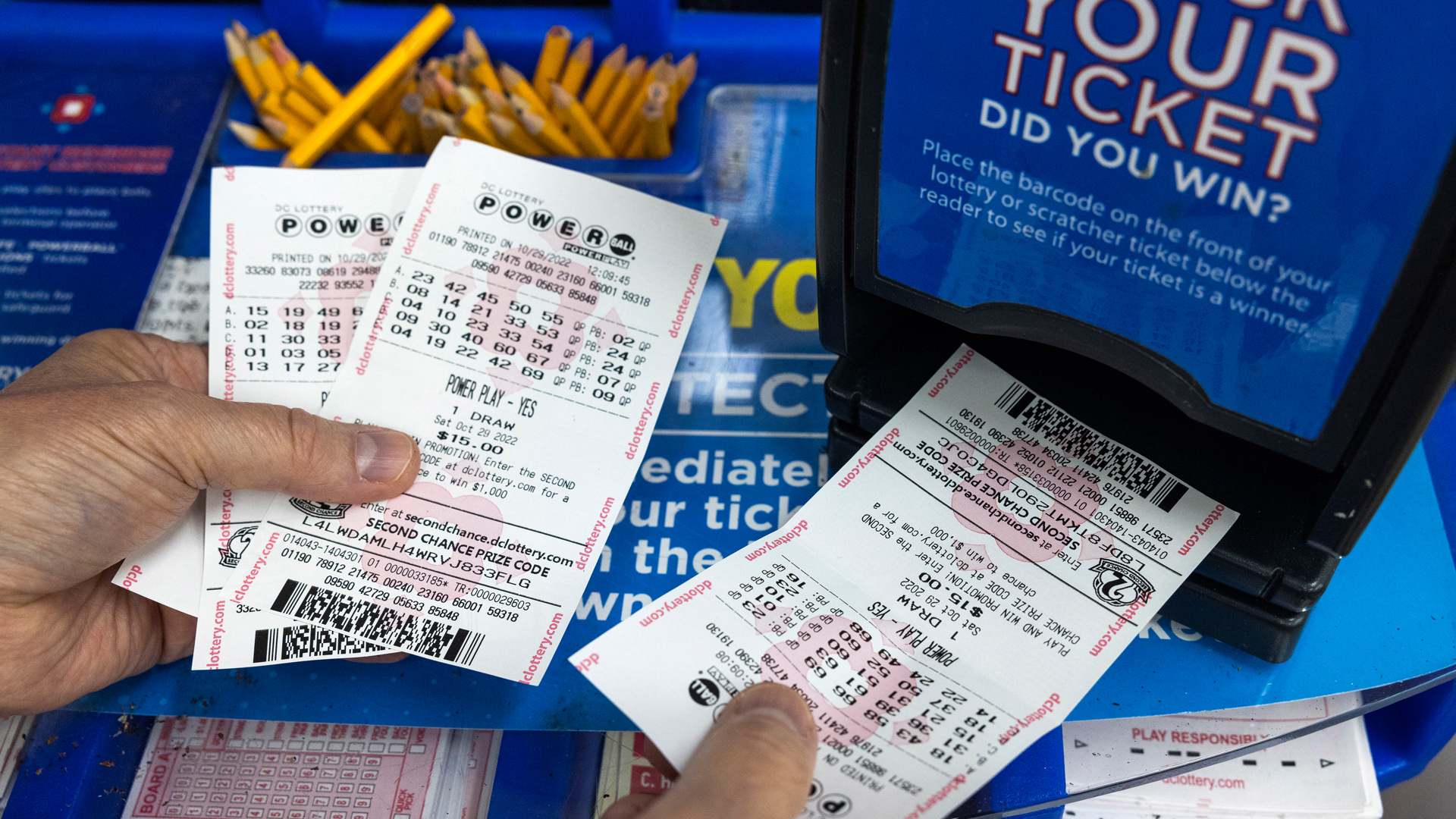 Bagaimana Cara Kerja Bandar Togel Mengeluarkan Angka